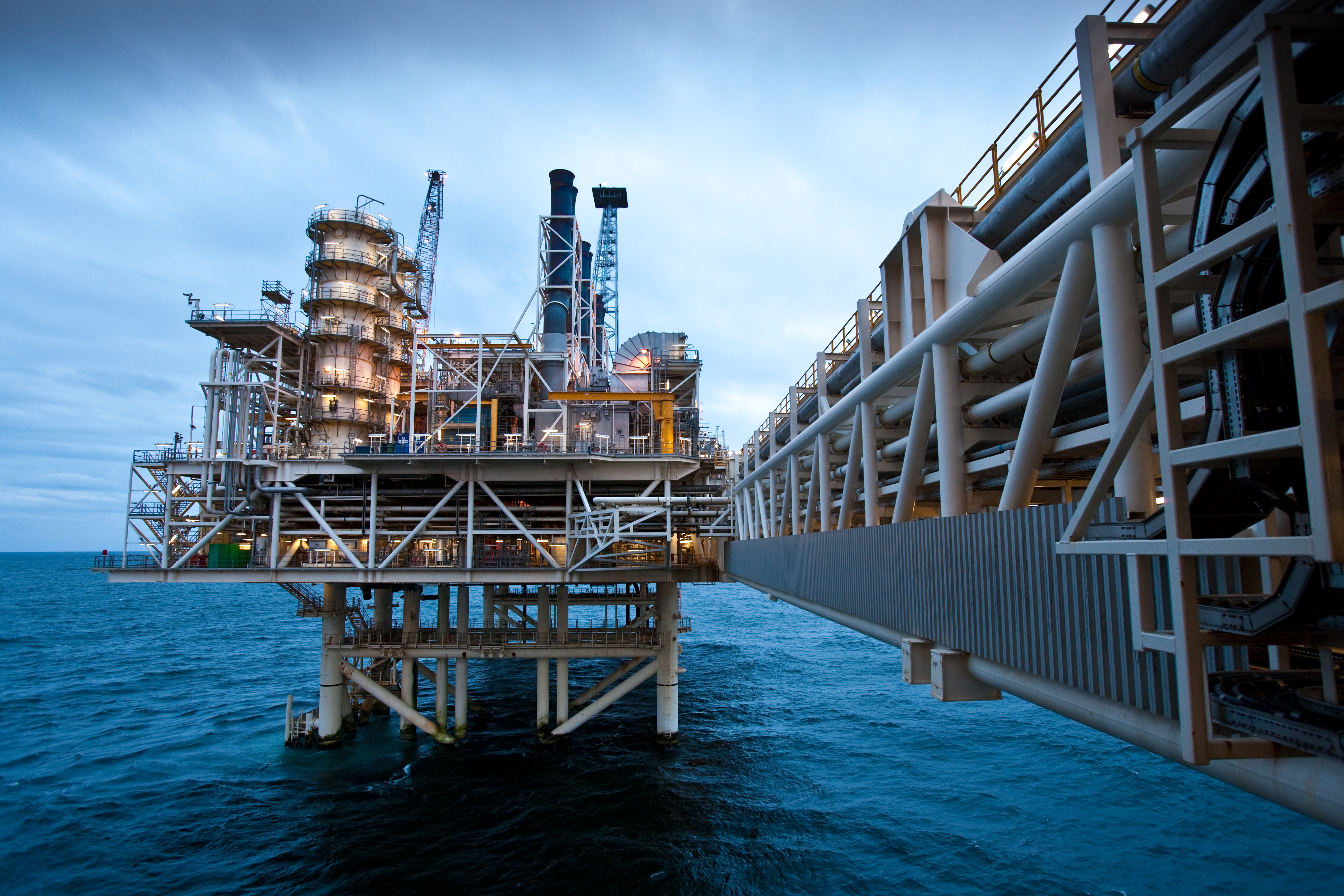 DWG Platform, Caspian Sea, Photo: Stuart Conway/ BP